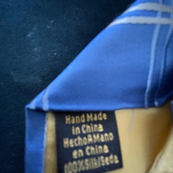 Beautiful 100%handmade silk Donald J.Trump signature collection Tie - Picture 3 of 4